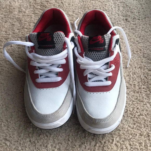 Nike | Shoes | Nike Sb Zoom Veloce Sneakers | Poshmark